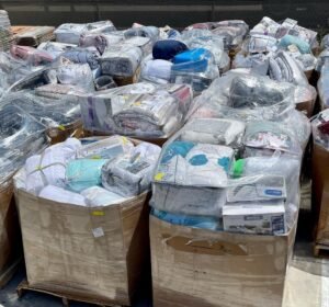 Bedding Items Wholesale Pallet — 200+ Pieces of Bulk Profit