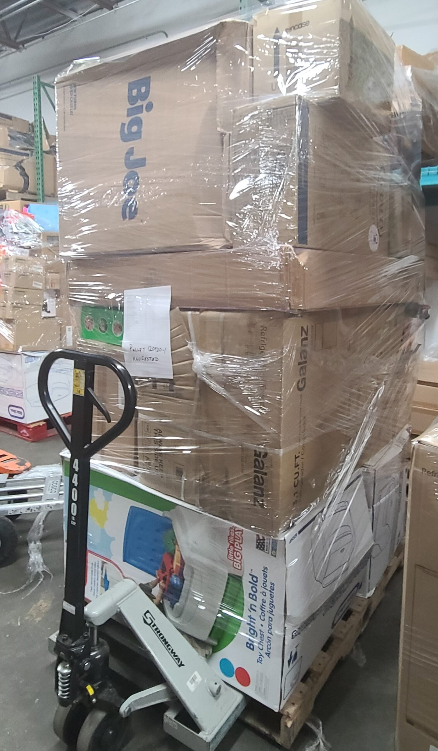 Buy a 572-Piece Mixed Liquidation Lot: Toys, Tech & Baby Gear