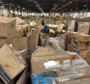 Buy Auction Cleanout Truckload — 24 Salvage Pallets, $1,500 Delivered