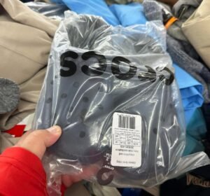 Buy Crocs Pallet 160 Pairs - Wholesale Footwear at $1,050